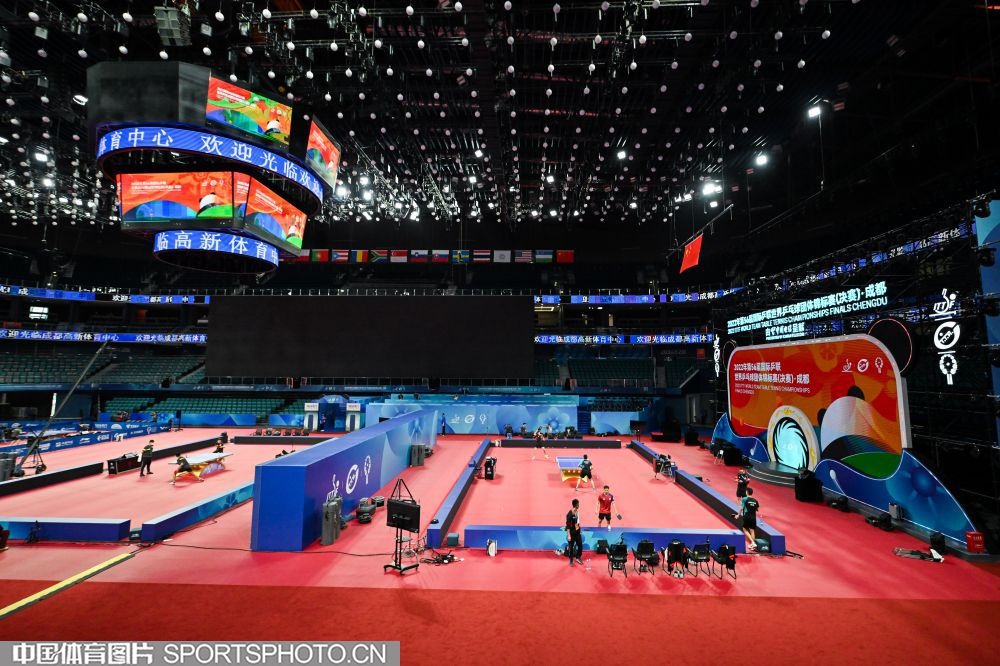 爆冷，1.6秒3分压哨绝杀，布克带领太阳队108-105战胜雷霆队